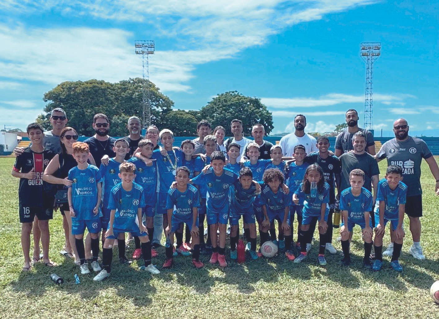Sub-12 da Escolinha Futshow participa do Cruzeiro Cup Sul-Americana