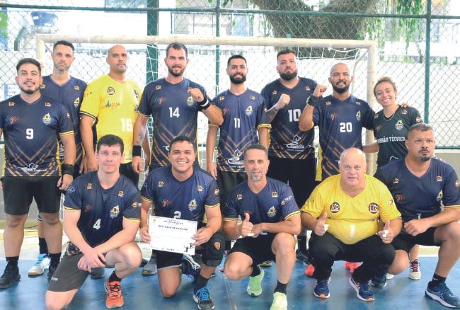 Jornalista homenageia os incentivadores e praticantes do Handebol em Angra