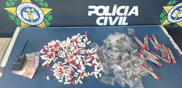 Menor de 15 anos é apreendido  vendendo drogas no Morro da Fortaleza