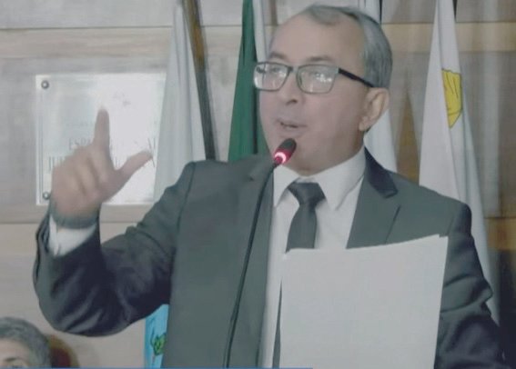 Vereador Charles Neves defende  pré-candidatura de Jorginho Brum em discurso na Câmara de Angra dos Reis