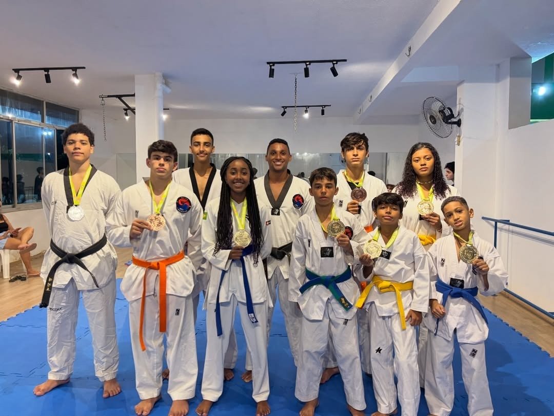 Equipe de Taekwondo da Vila da Petrobras conquista oito medalhas no Estadual