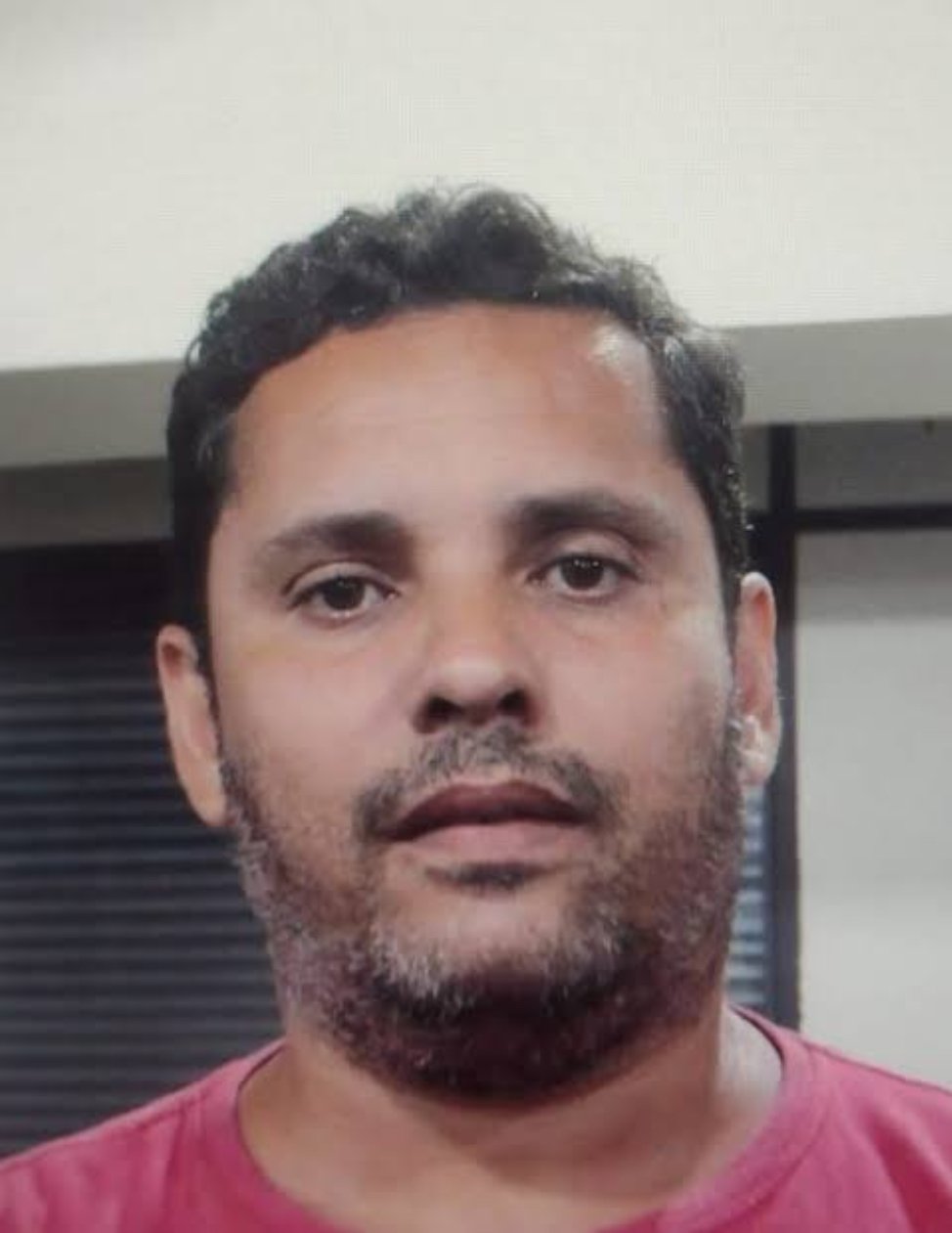 P2 prende um dos líderes  do CV em Angra após tentativa de suborno