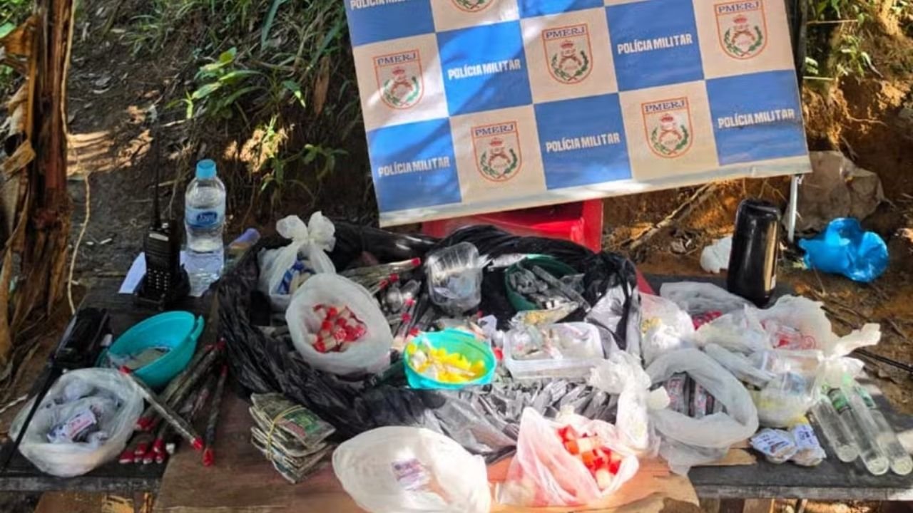 PM prende dupla com mais de 3 kg de drogas  no Campo Belo