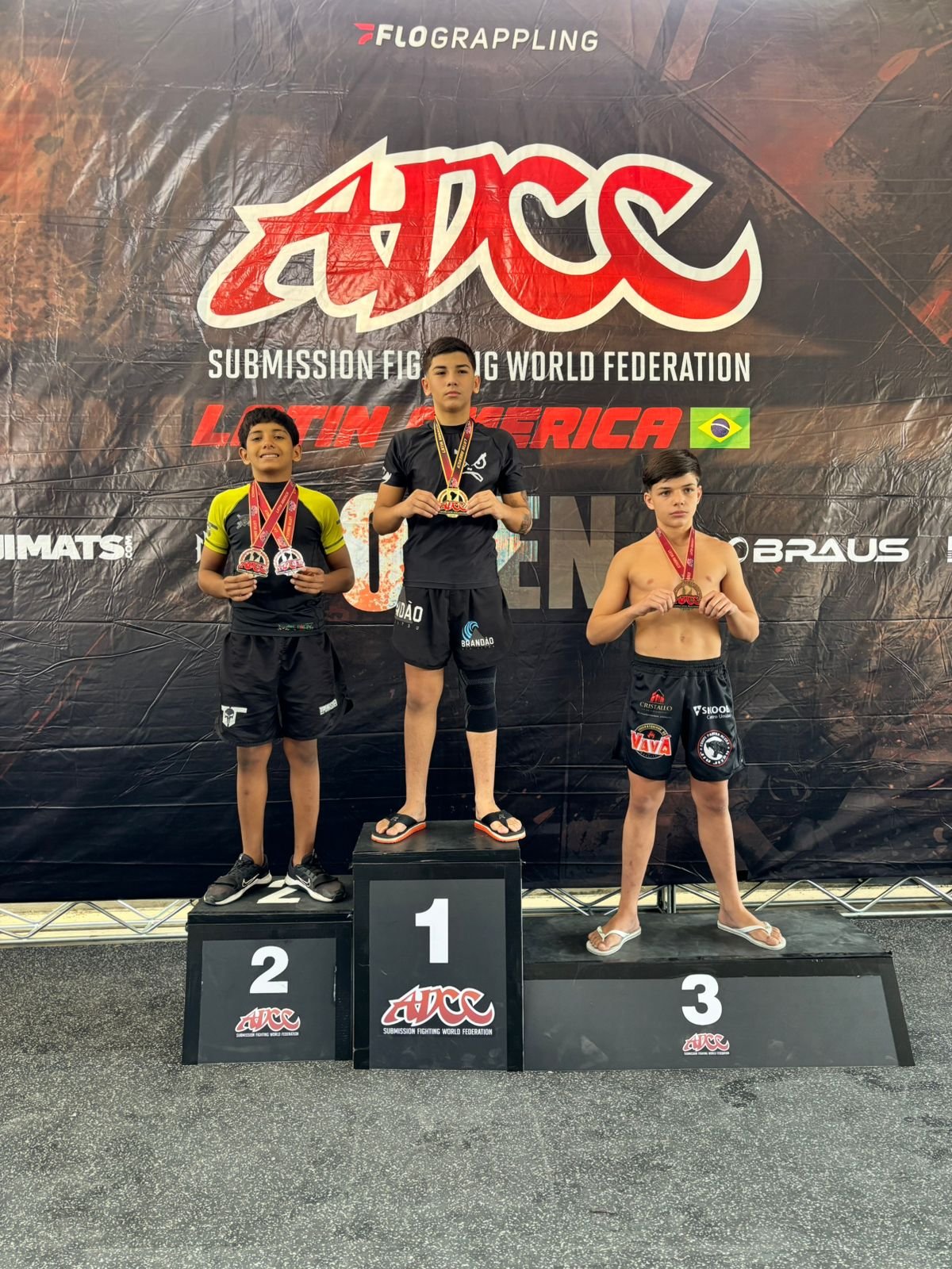 Antony Suominsky sobe duas vezes ao pódio em um só campeonato
