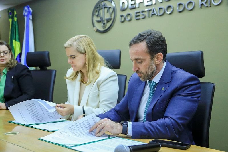 OAB-RJ e defensoria ampliam horizontes com 100 vagas na residência jurídica