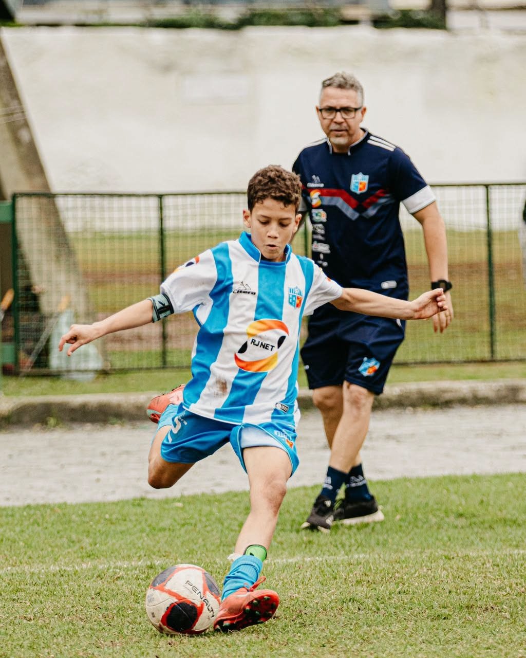 Equipes do Sub-11 e Sub-12 do Angra se despedem da Copa Élio Campos