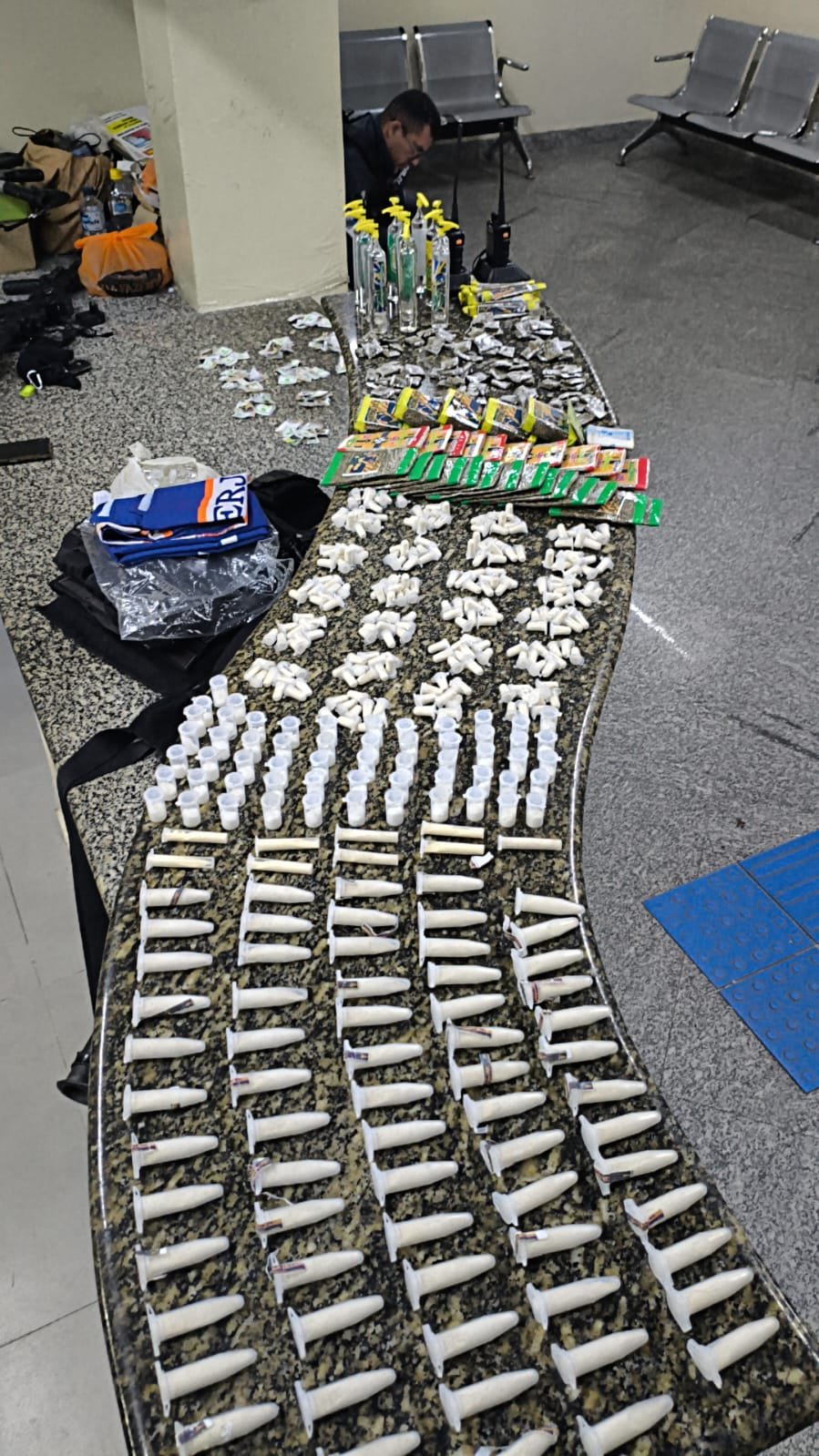 P2 e GAT dão prejuízo de R$ 12 mil ao tráfico de Angra