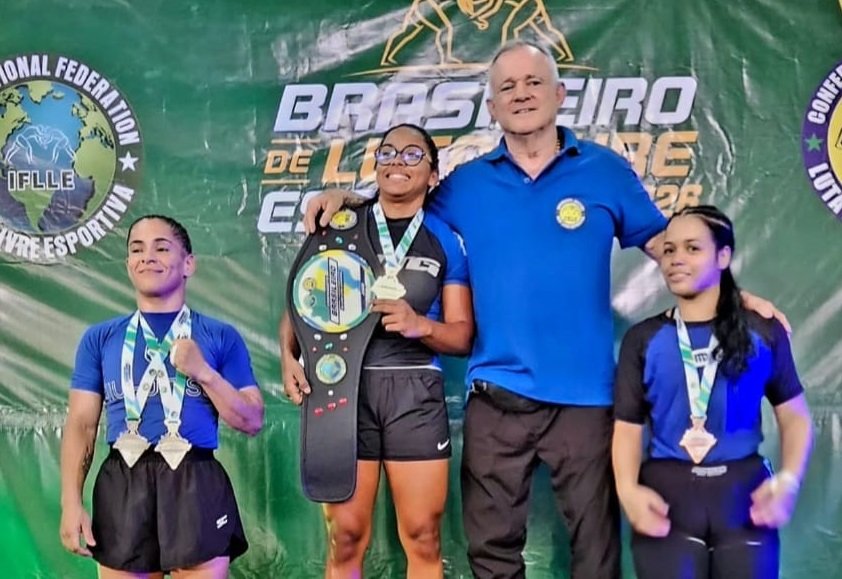 Angra Top Team conquista o título por equipes no Campeonato Brasileiro de Luta Livre Esportiva
