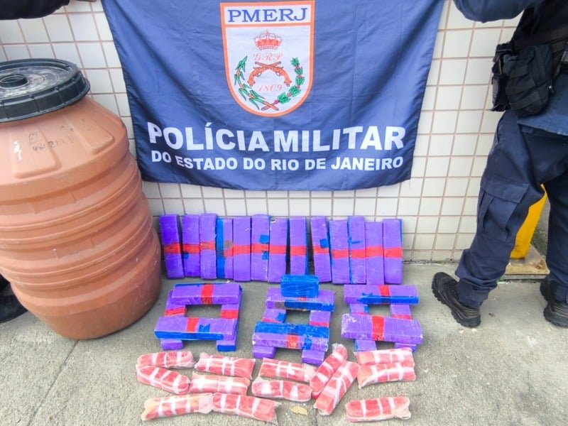 PM apreende mais de 25 quilos de maconha em Paraty
