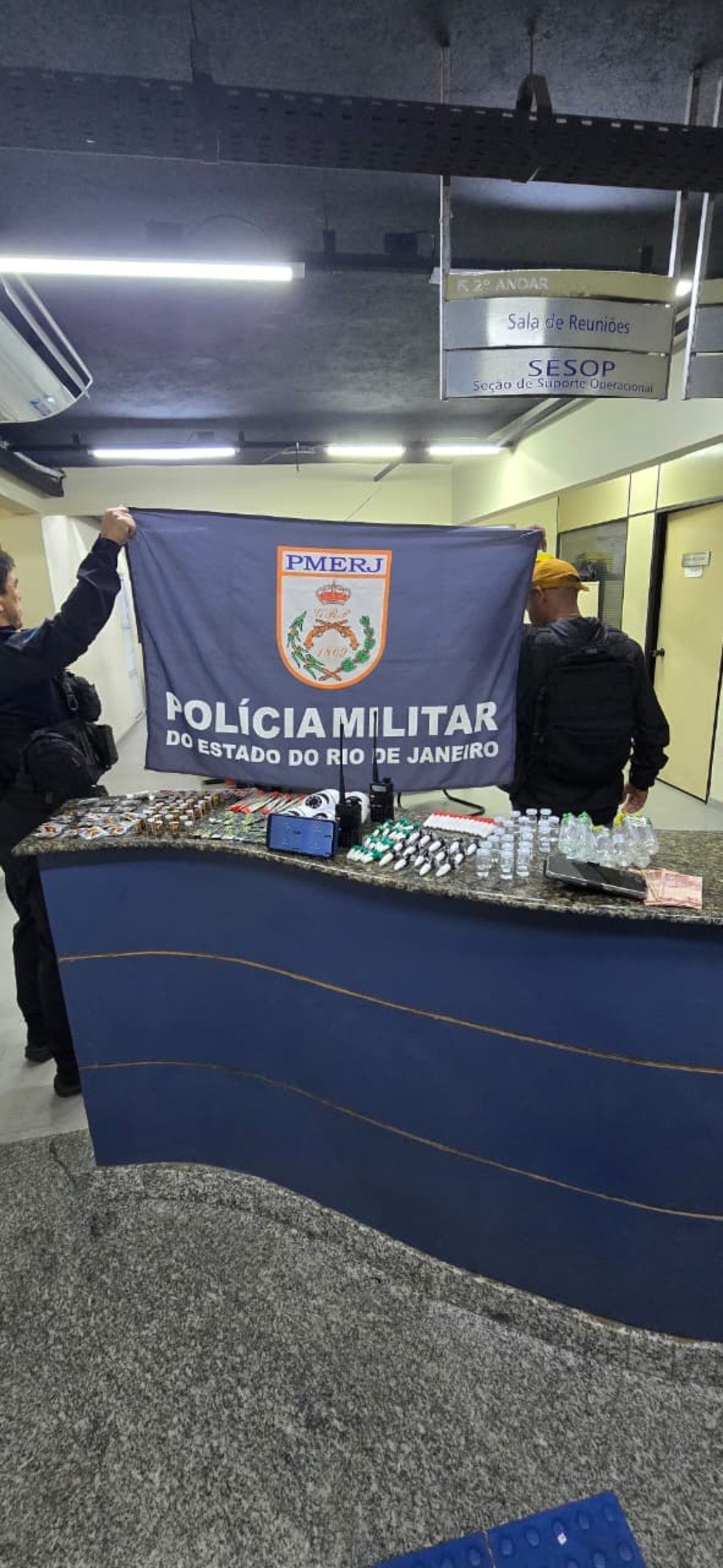 Homem é preso em flagrante por tráfico de drogas em Angra dos Reis