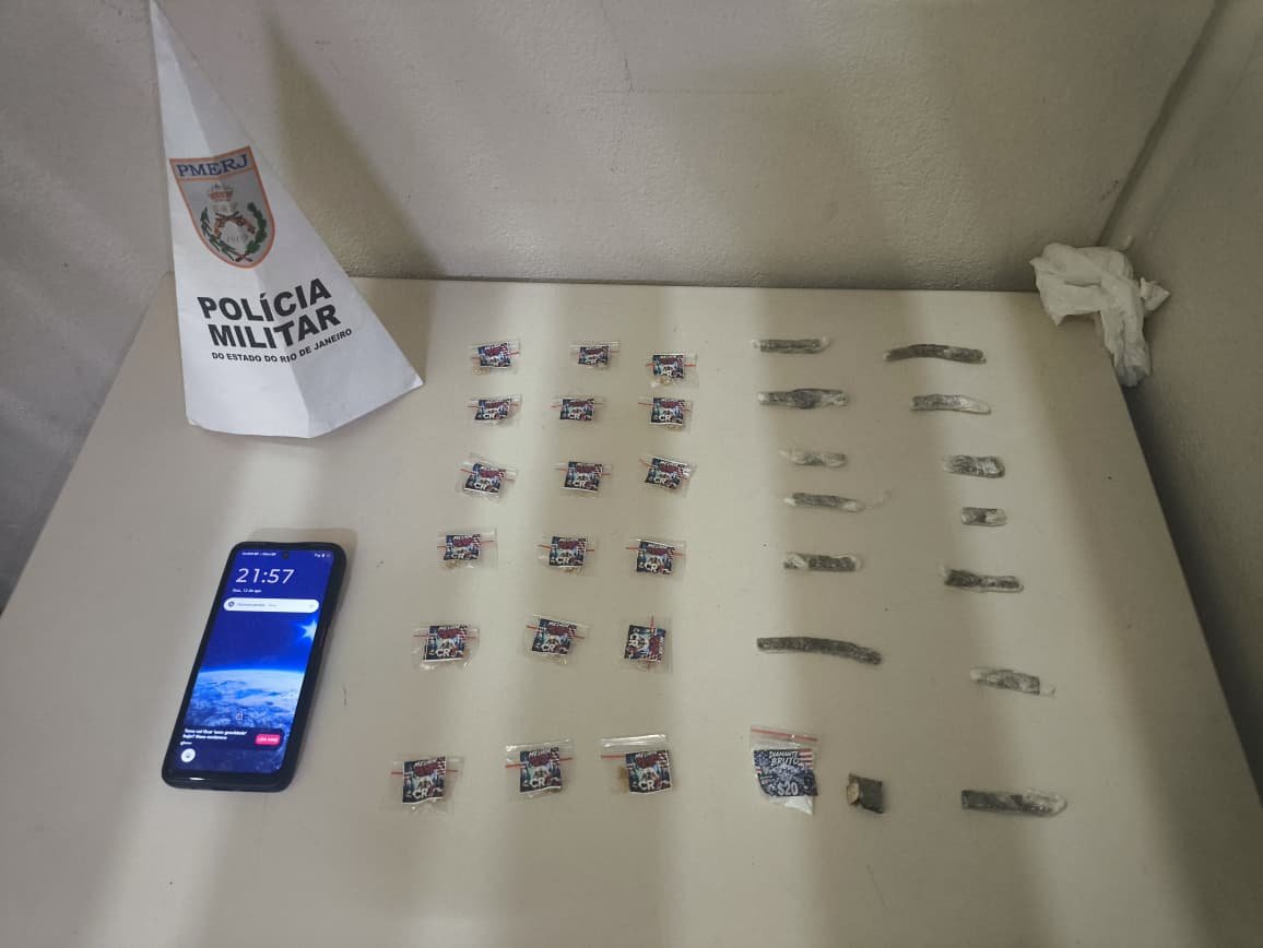 Homem é preso por tráfico pela 2ª CIPM no bairro Patitiba