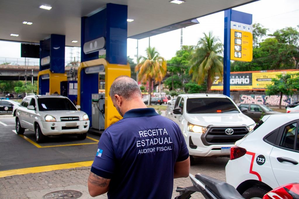 Secretaria Estadual de Fazenda envia último aviso para postos de combustíveis se regularizarem
