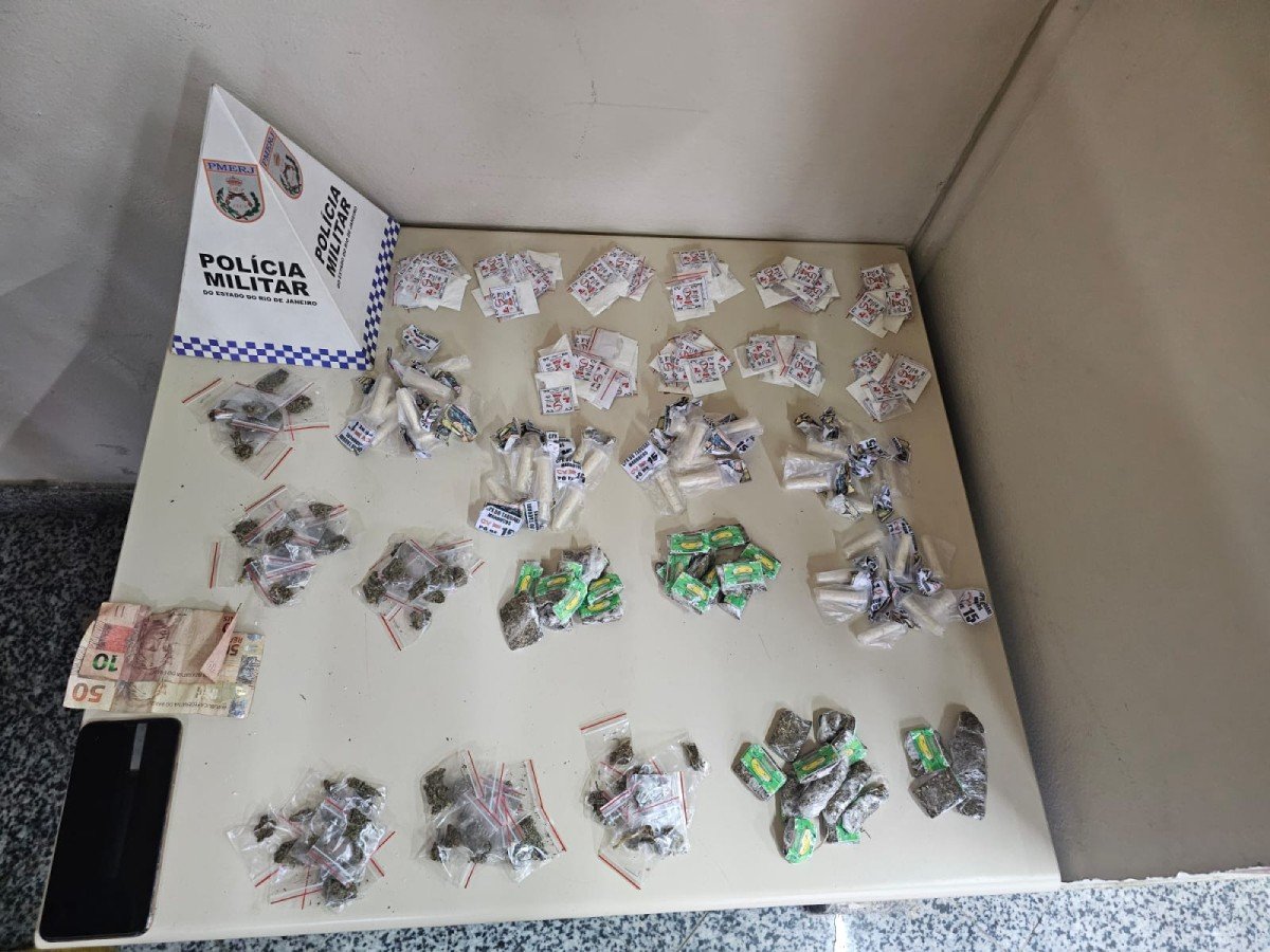 Polícia Militar prende traficante na Rio-Santos
