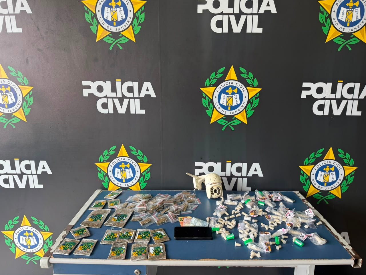 Operação no Manguinho fecha boca de fumo operada por adolescente