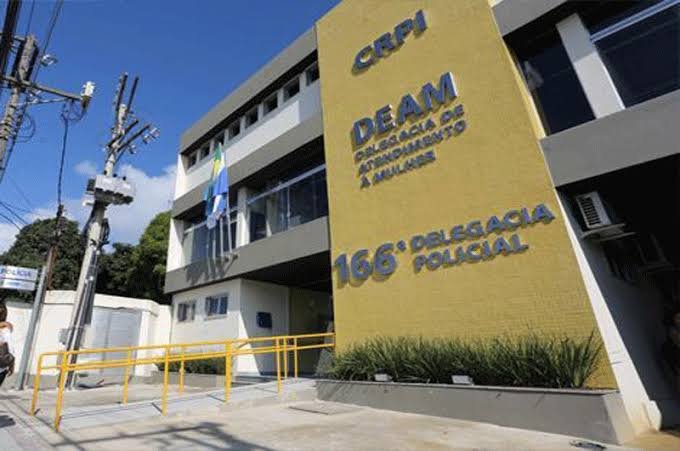Homem é esfaqueado no pescoço após discussão na Japuíba