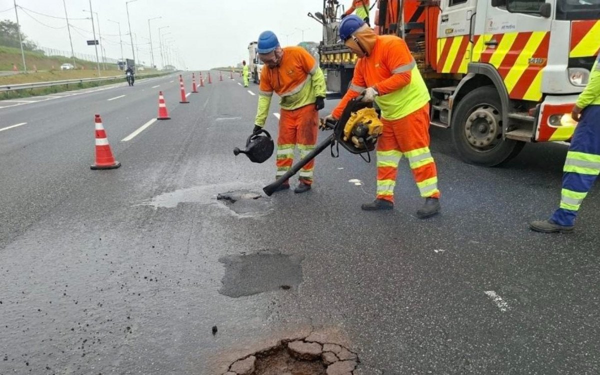 Chuva expõe riscos na Rodovia Rio-Santos