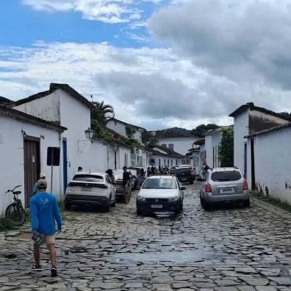Estacionamento no Centro Histórico de Paraty começa a ser proibido no dia 5