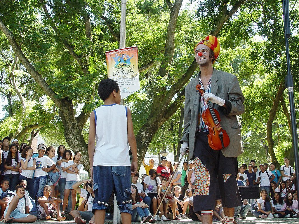 Angra dos Reis recebe o Encontro Nacional de Teatro de Rua após uma década de ausência
