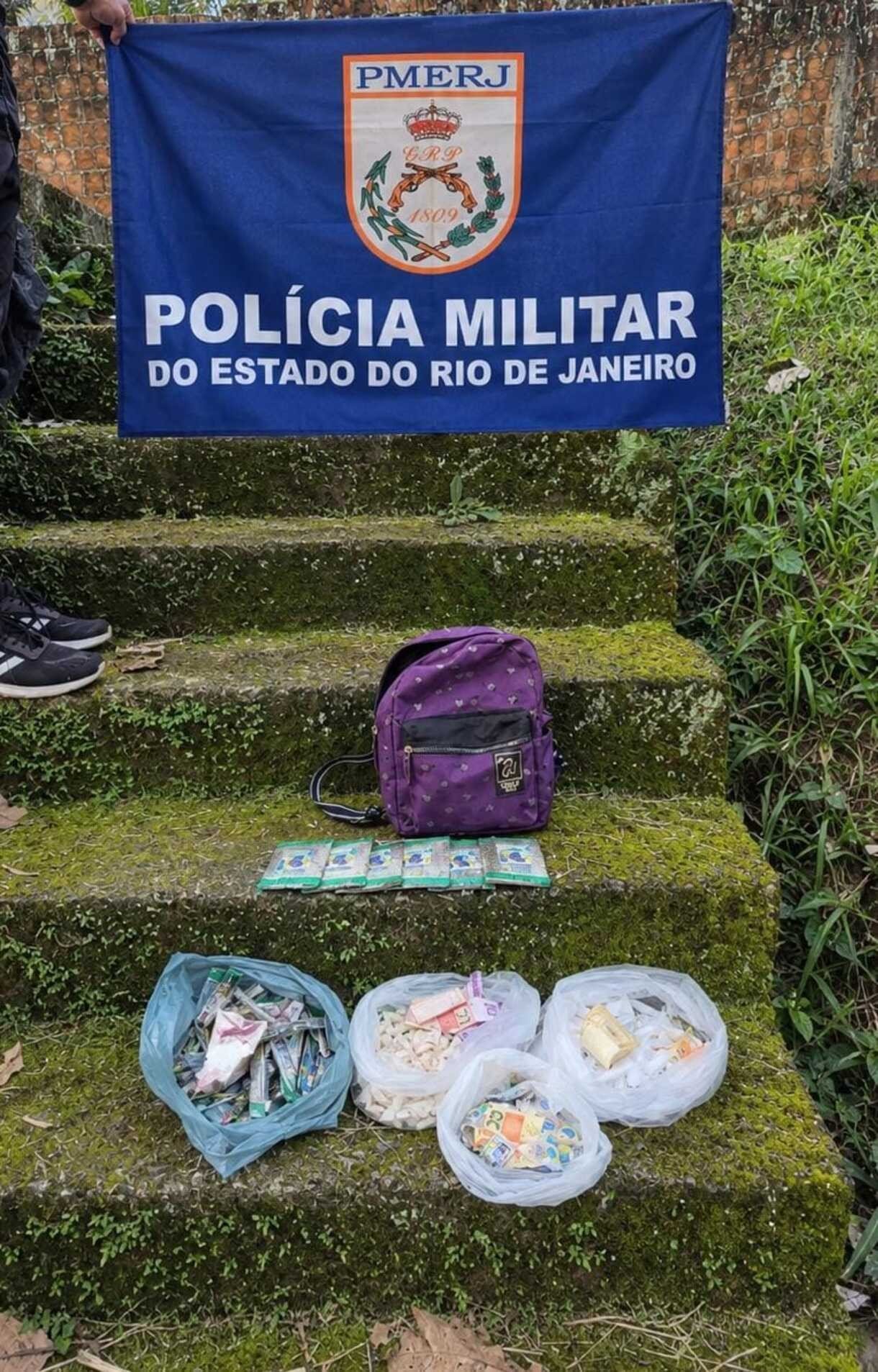 Jovem é preso com drogas nas Sapinhatuba II
