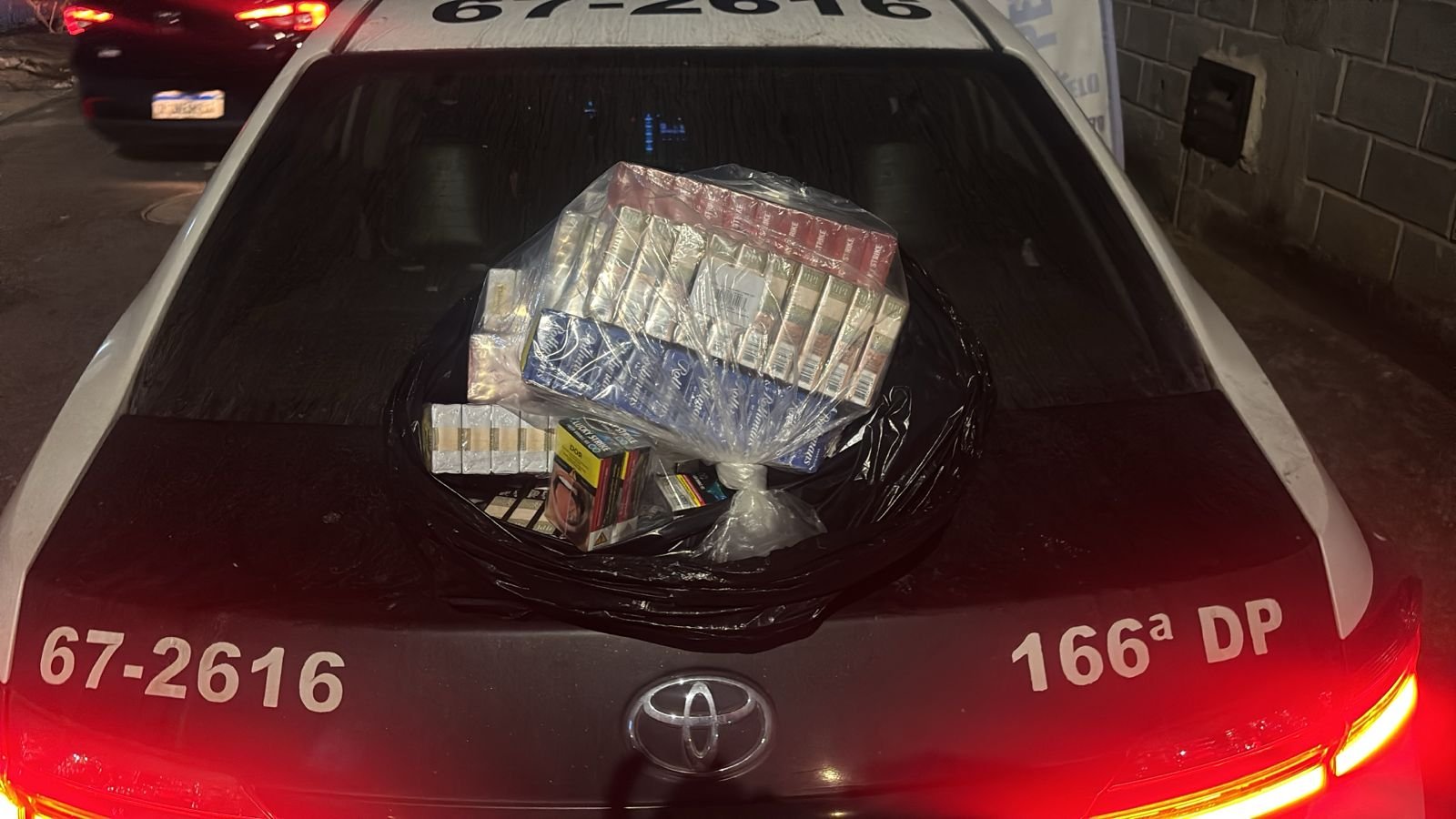 Dupla chegando à DP