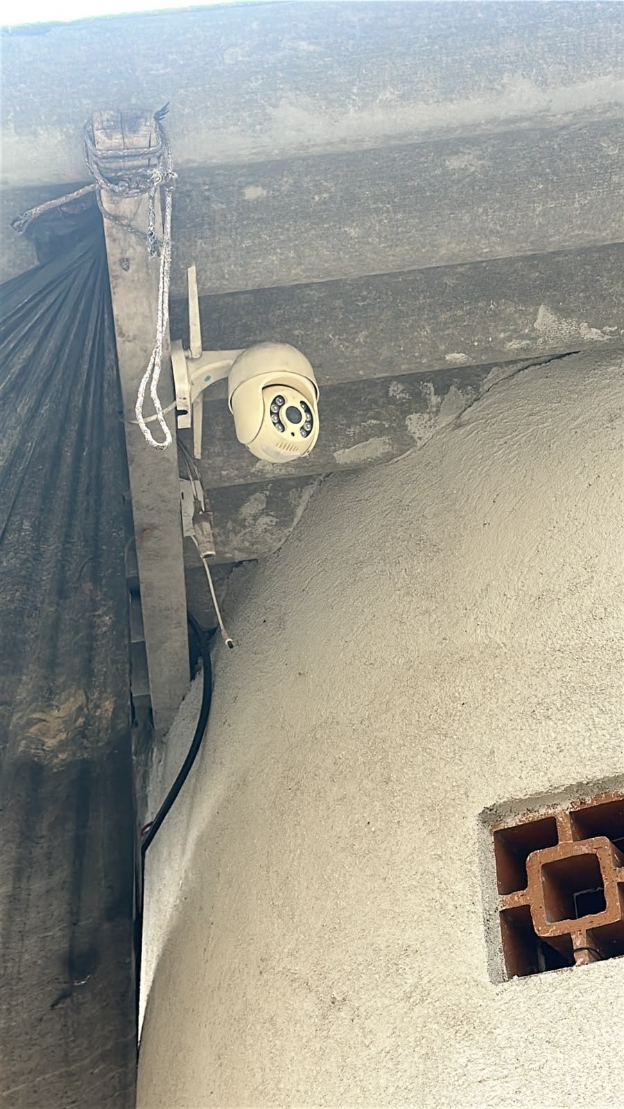 Câmera de monitoramento da boca de fumo